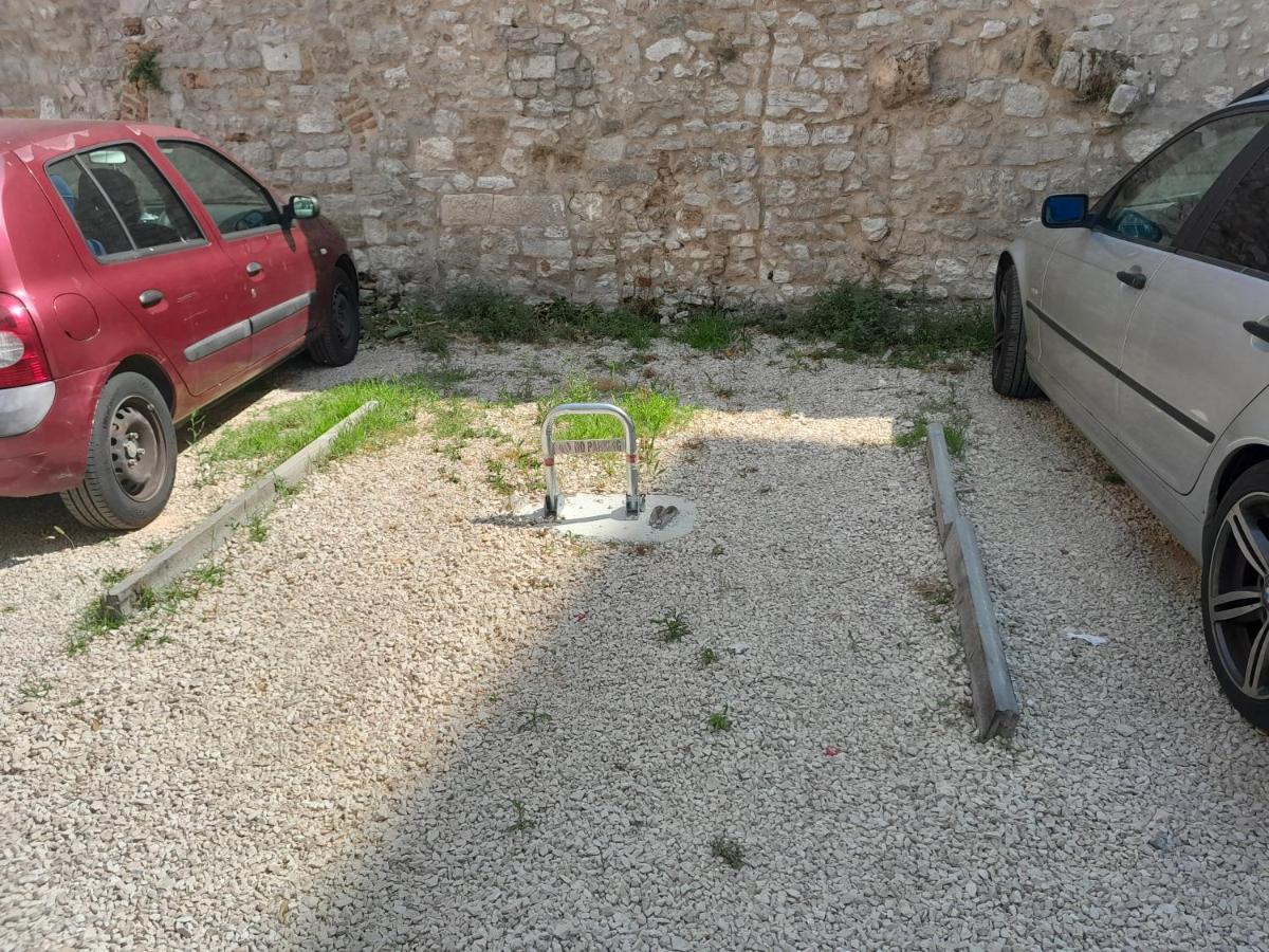 T&M Apartment With Parking In The Old Town Zadar Exterior photo